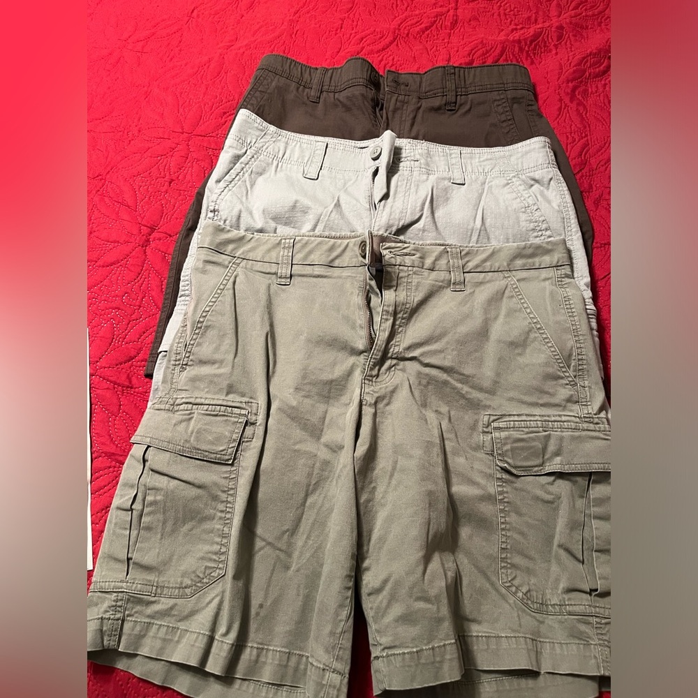 Men’s shorts 3 pair Size 34.
